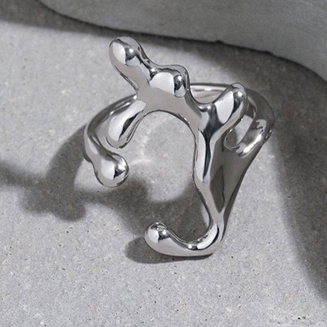 Hollow Opening Rings